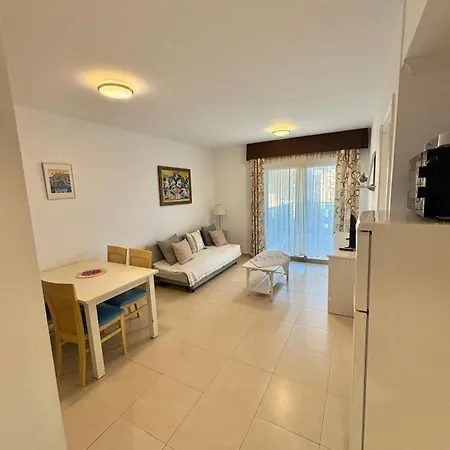 With Sea View Pool & Private Parking Apartament