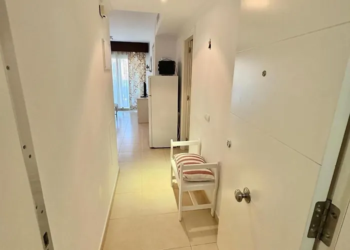 Apartment Con Vista Al Mar Y Parking. *